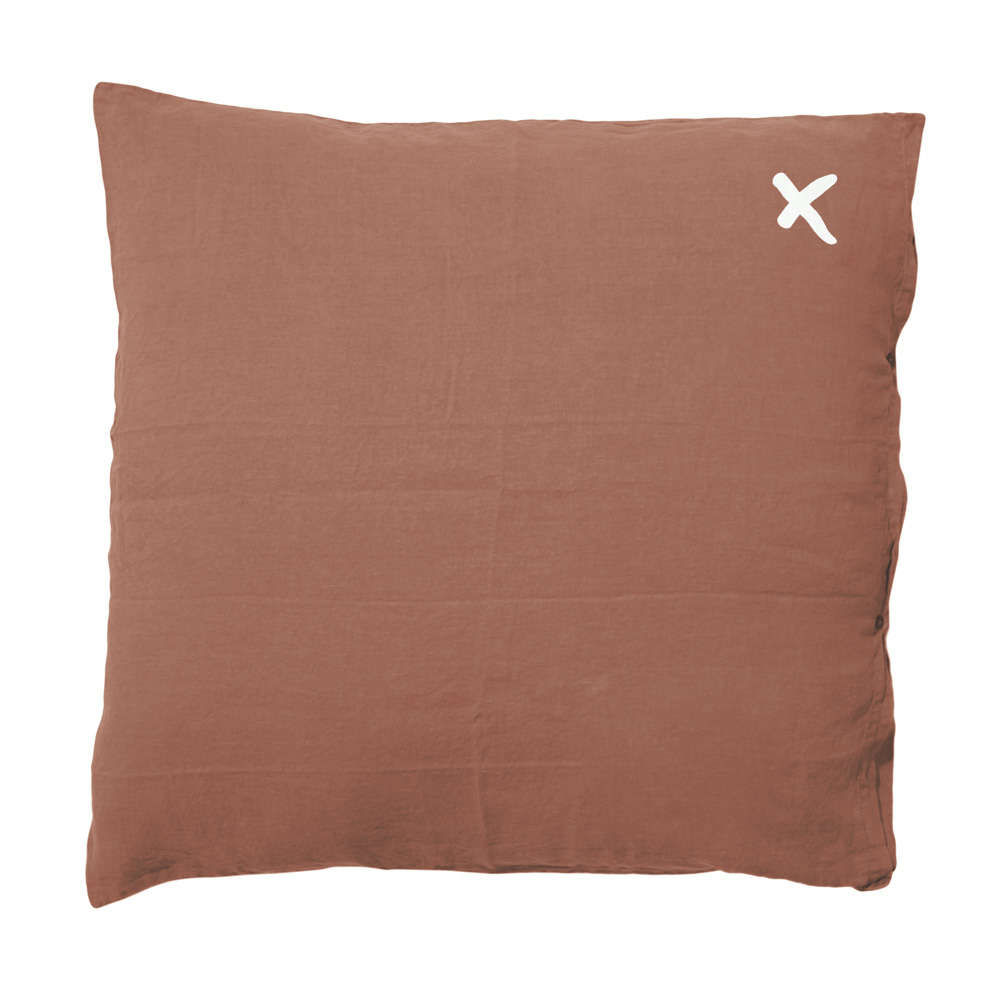 Coussin-80x80-HUG-AMBRE_Bed-and-philosophy