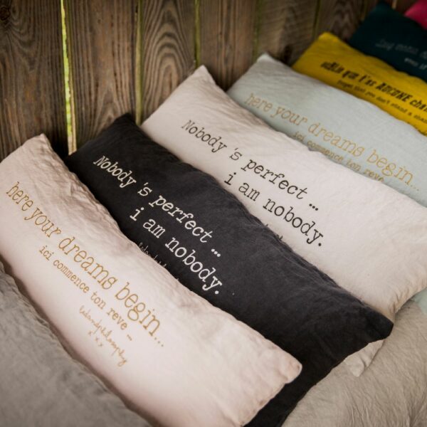 SMOOTHIE - Naturel – Silkscreened Cushion – 30x70cm (Cushioning Included)