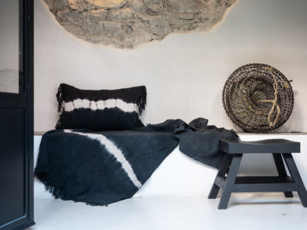 TAMI - Noir - Tie And Dye Black Cushion - 40x60cm (Cushioning Included)