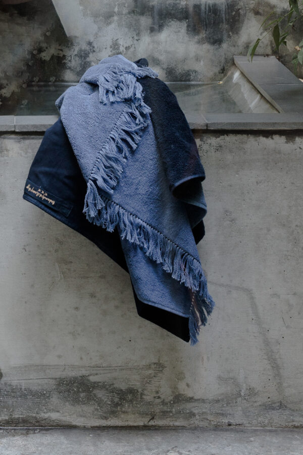 BAGNI medium size – Kaki/Piscine – Tie And Dye Towel – 70x150cm
