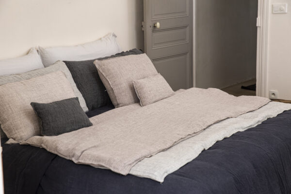 AIR - Grey – Changing Linen Quilt – 90x200cm (Garniture Incluse)