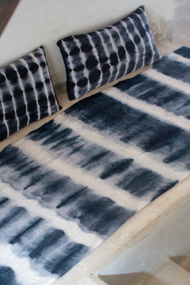 JACK – Noir – Plaid Tie And Dye – 150x180cm 4 JACK – Noir – Plaid Tie And Dye – 150x180cm – Image 4