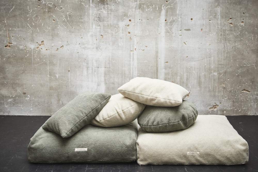 NEPAL - Stone - Coussin Moumoute - 30x60cm (Garniture Incluse) 4 NEPAL - Stone - Coussin Moumoute - 30x60cm (Garniture Incluse) – Image 4