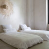 SMOOTHIE LITTLE SISTER - Blanc – Silkscreen Cushion – 30x70cm (Cushioning Included)