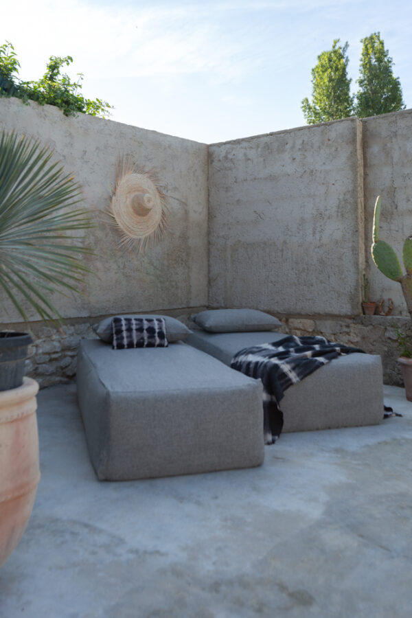 DAYBED – Noir – SLOW OUTDOOR – Outdoor Daybed