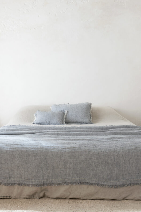 GALET – Bleu Nil – Double Linen Gauze Cushion – 40x60cm (Cushioning Included)