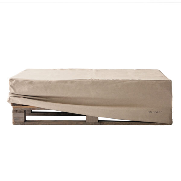 GRATITUDE – Sable – Outdoor Pallet Cover – 80x120x34cm