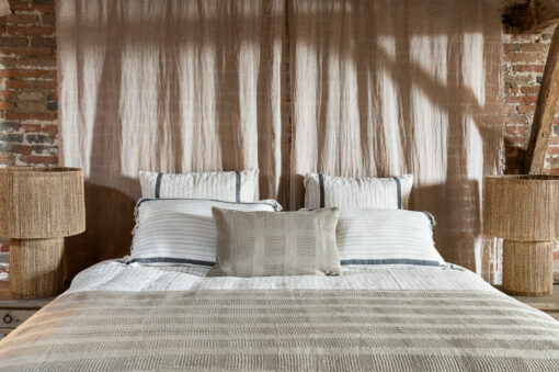 AMBIANCE REVEUSE RIAD ROCCO Goldstripe CROWN CREPITE FicelleBed and Philosophy 04 Frenchie CRISTOGATIN