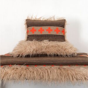 Coussin en fausse fourrure