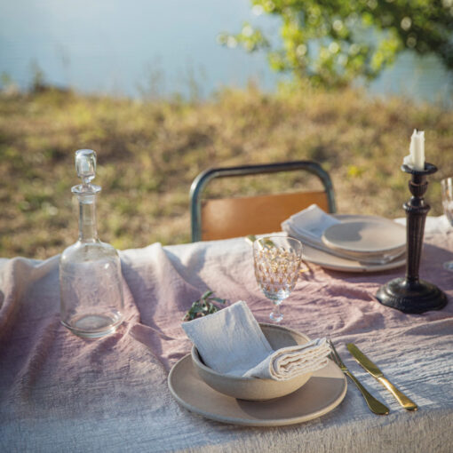 Nappe TARA TAFFY TANDORI coloris light pink ambiance repas estivaux