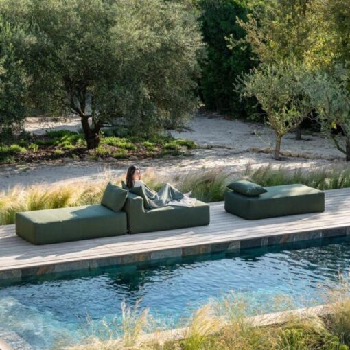 Banquettes d'extérieur - Modèles DAYBED et CHILL OUTDOOR, coloris Olive