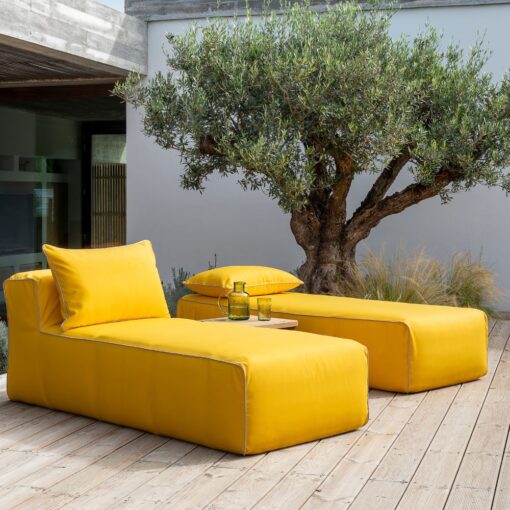 Méridienne d'extérieur 1 place CHILL coloris Solar catégorie OUTDOOR, un coussin inclus et Banquette d'extérieur DAYBED, coloris Solar avec coussin