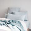 Coussin en lin avec broderie artisanale SMOOTHIEB Aqua