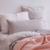 Coussin en lin avec broderie faite-main 3 Coussin en lin avec broderie artisanale SMOOTHIEB Plume