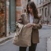 Sac cabas en cuir porté famme, TAXI, coloris Greige, thème Velvet Leather