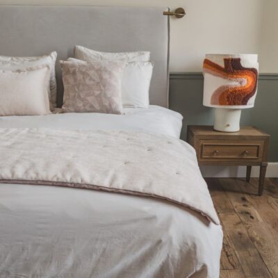 Coussin carré en velours ZACK Poudre et boutis ZELIA Poudre