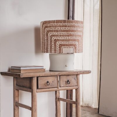Lampe sur pied en céramique, motifs tuftés