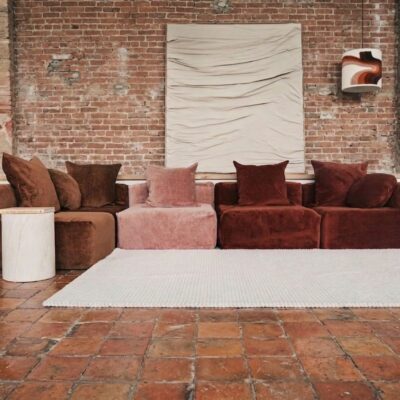 Canapé en velours 5 places URBAN Cuivre Hortensia et Amber