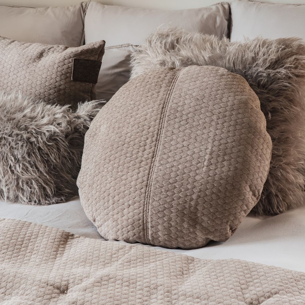 Coussin en fausse fourrure 50x50 cm 4 Coussin en fausse fourrure 50x50 cm – Image 4