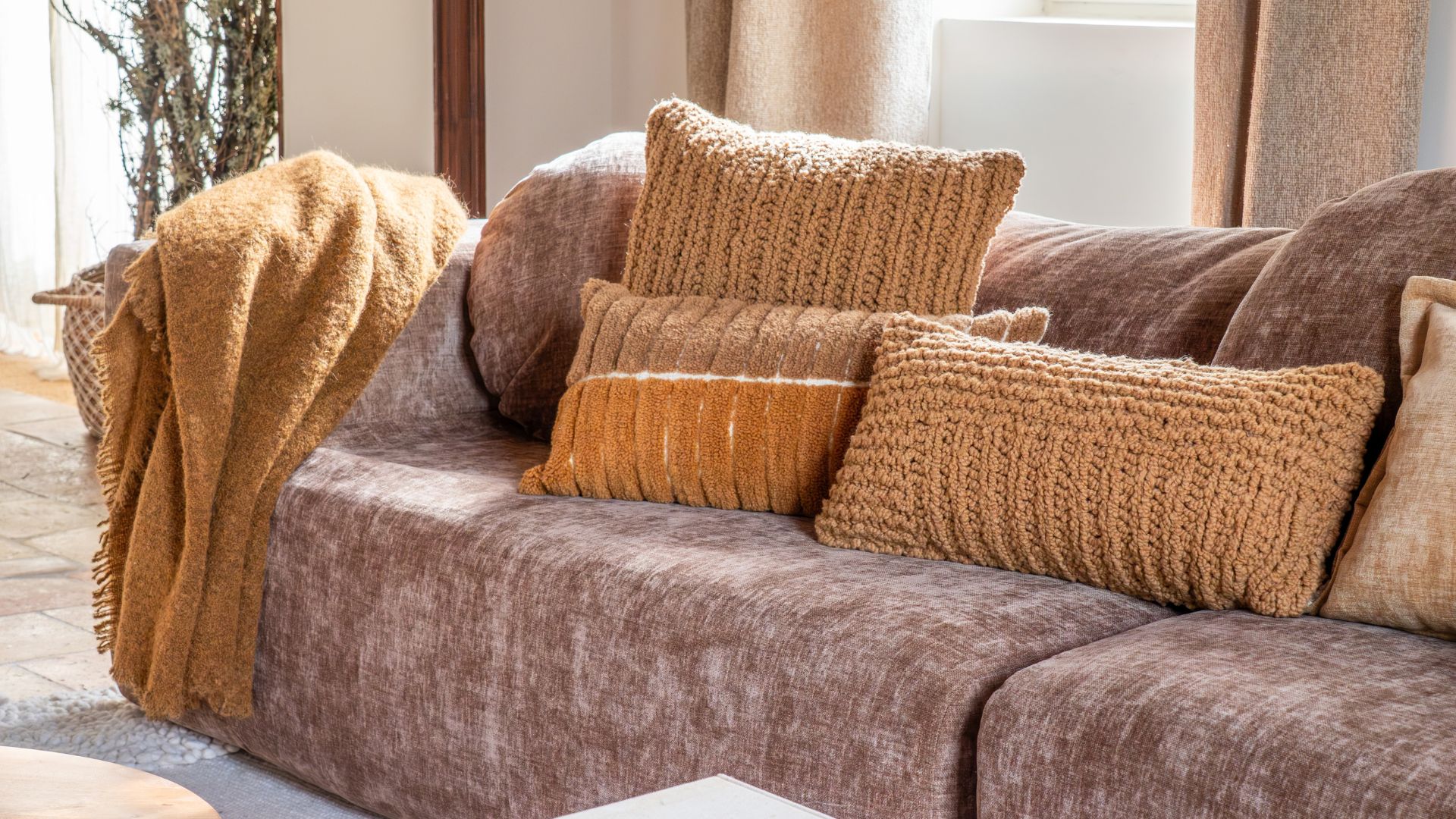 coussin en crochet honey plaid molieere slow family 1